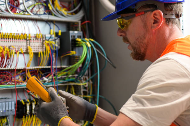 Best Local Electrician Companies  in Pinehurst, TX
